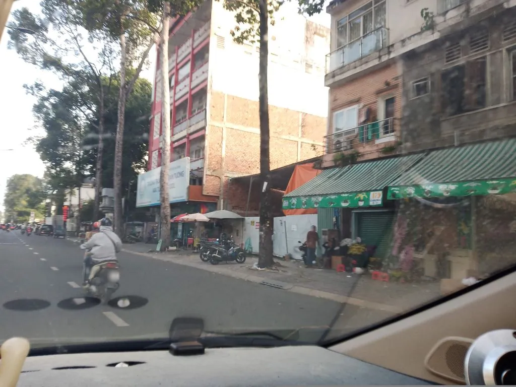 Sân Banh Mini Cộng Hoà Garden