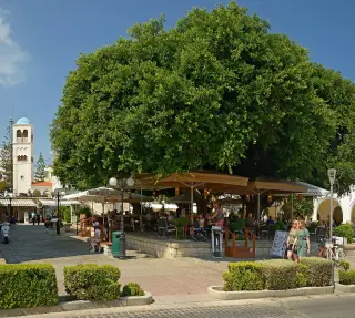 Agora Taverna