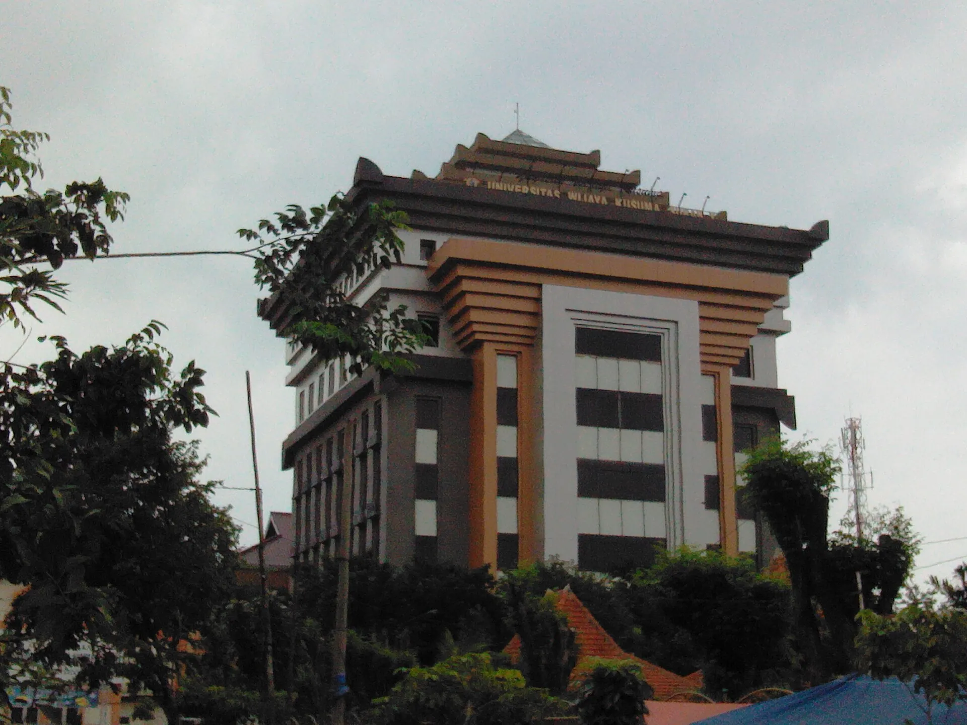 Laptop WA Surabaya