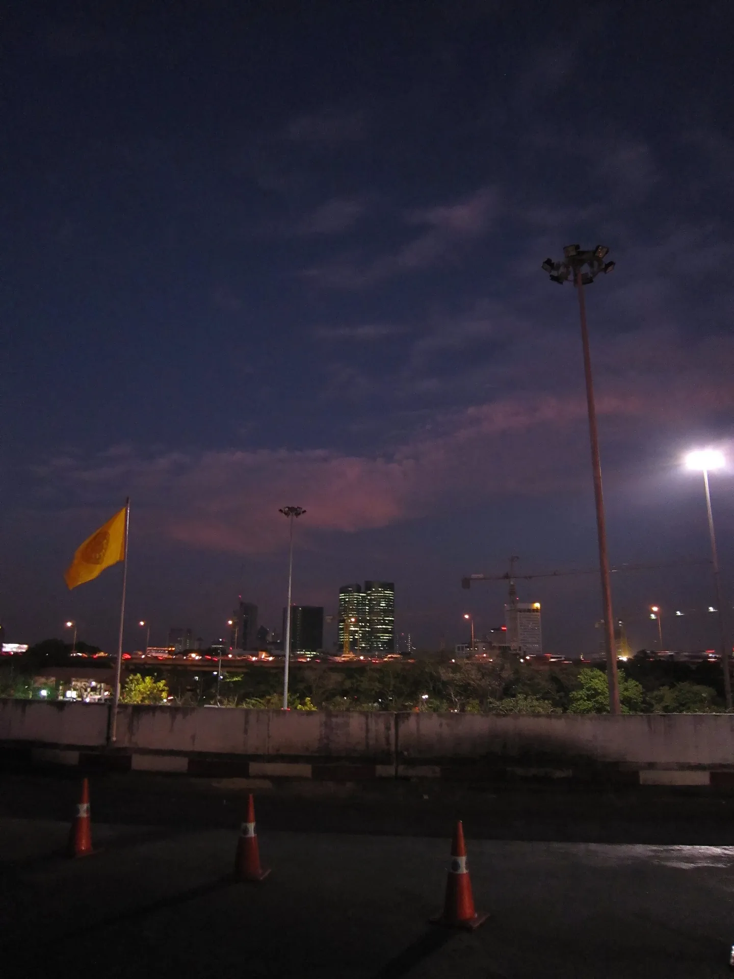 Inthanin Branch Mor Chit 2