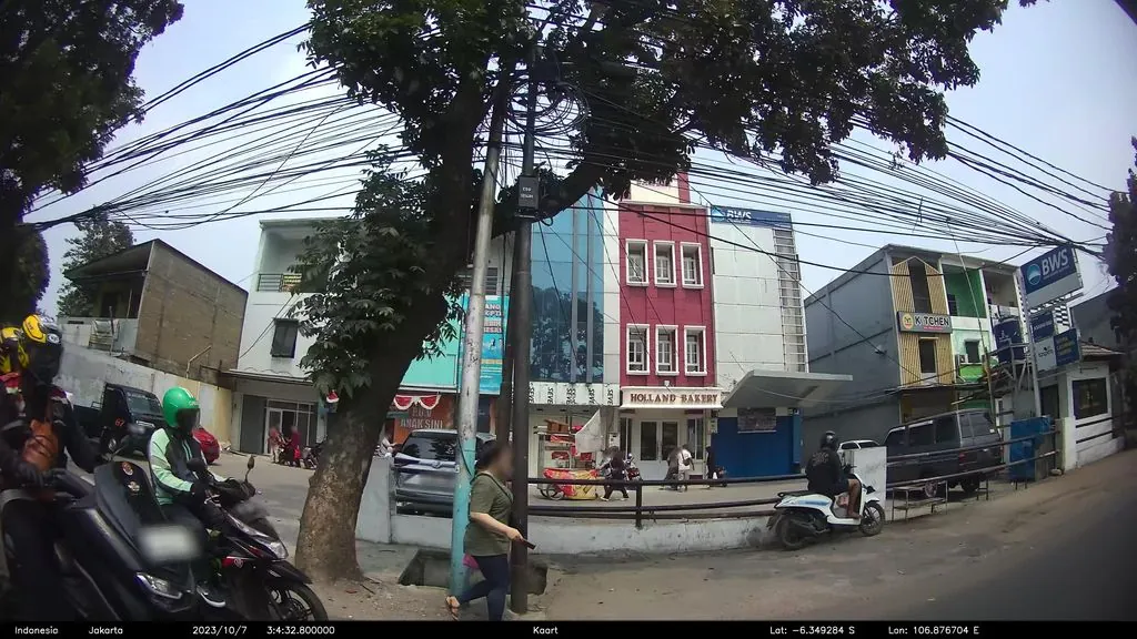 Dua Putra Rent Car