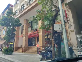 Le's Path Coffee