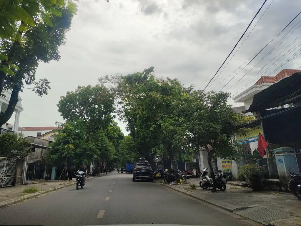 ĐÔNg TrÙNg HẠ ThẢO