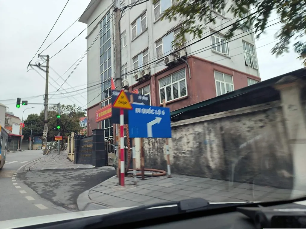 Nhà hàng Hương Việt Chúc Sơn