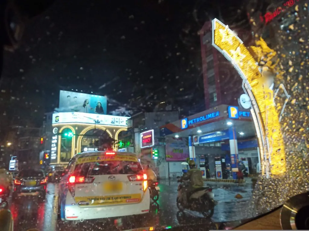Mắt kính M-Glasses