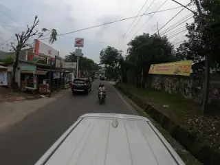 Nasi Uduk Emak Anah