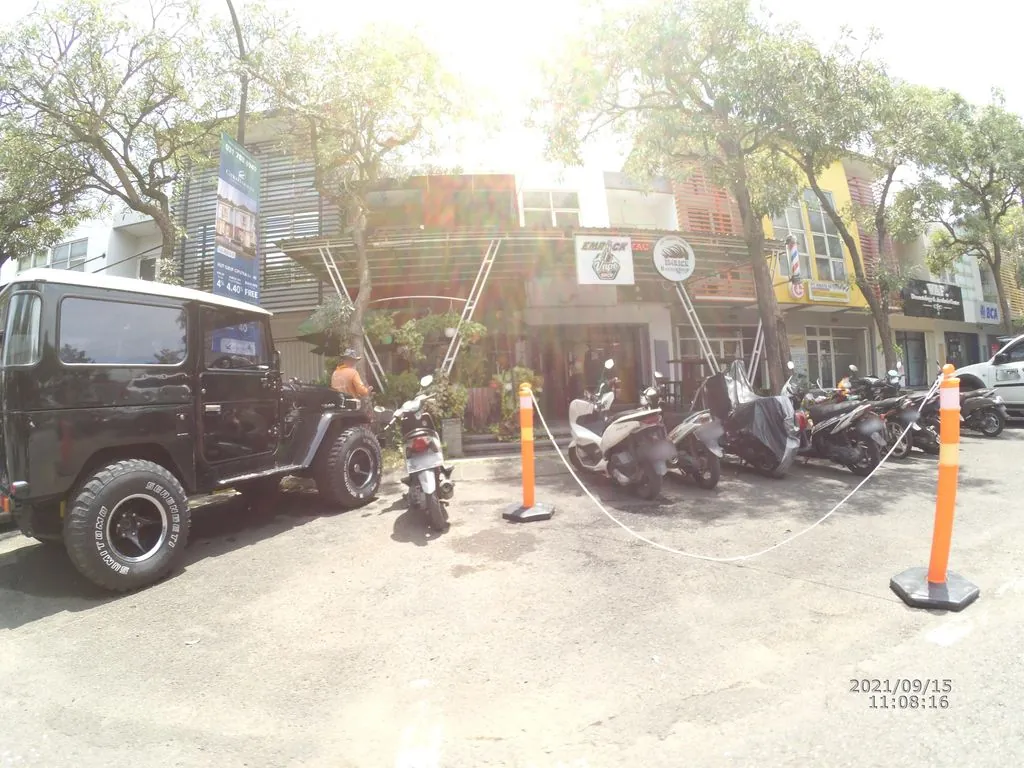 Avan Super Market