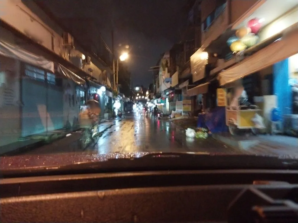 Tiệm Trà Cô Bông
