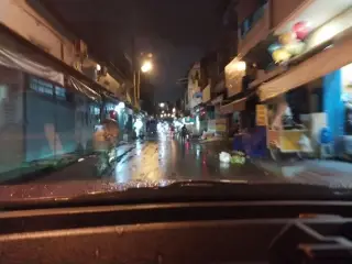 Tiệm Trà Cô Bông