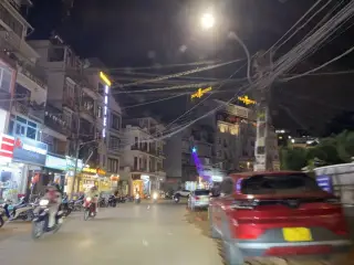 Lẩu Cá Tầm Đặc Sản Đà Lạt