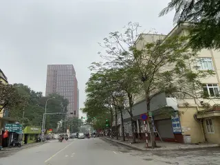 Phố Tôn Thất Tùng — фото 2