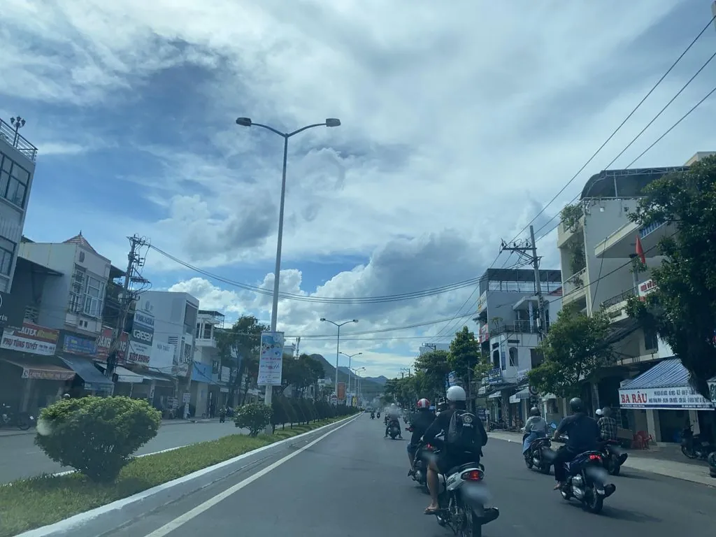 Nhà May Duyên Dáng