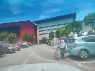 Carrefour Hypermarket