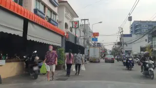 ซอยบัวขาว