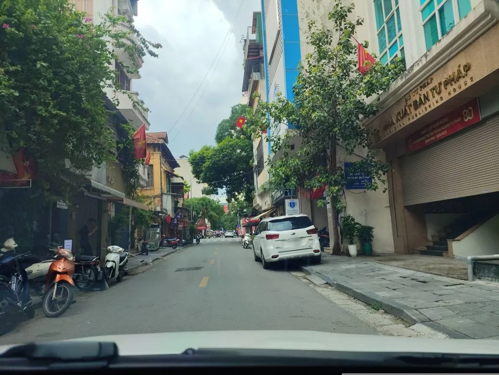 Công ty Du Lịch Golden Tour