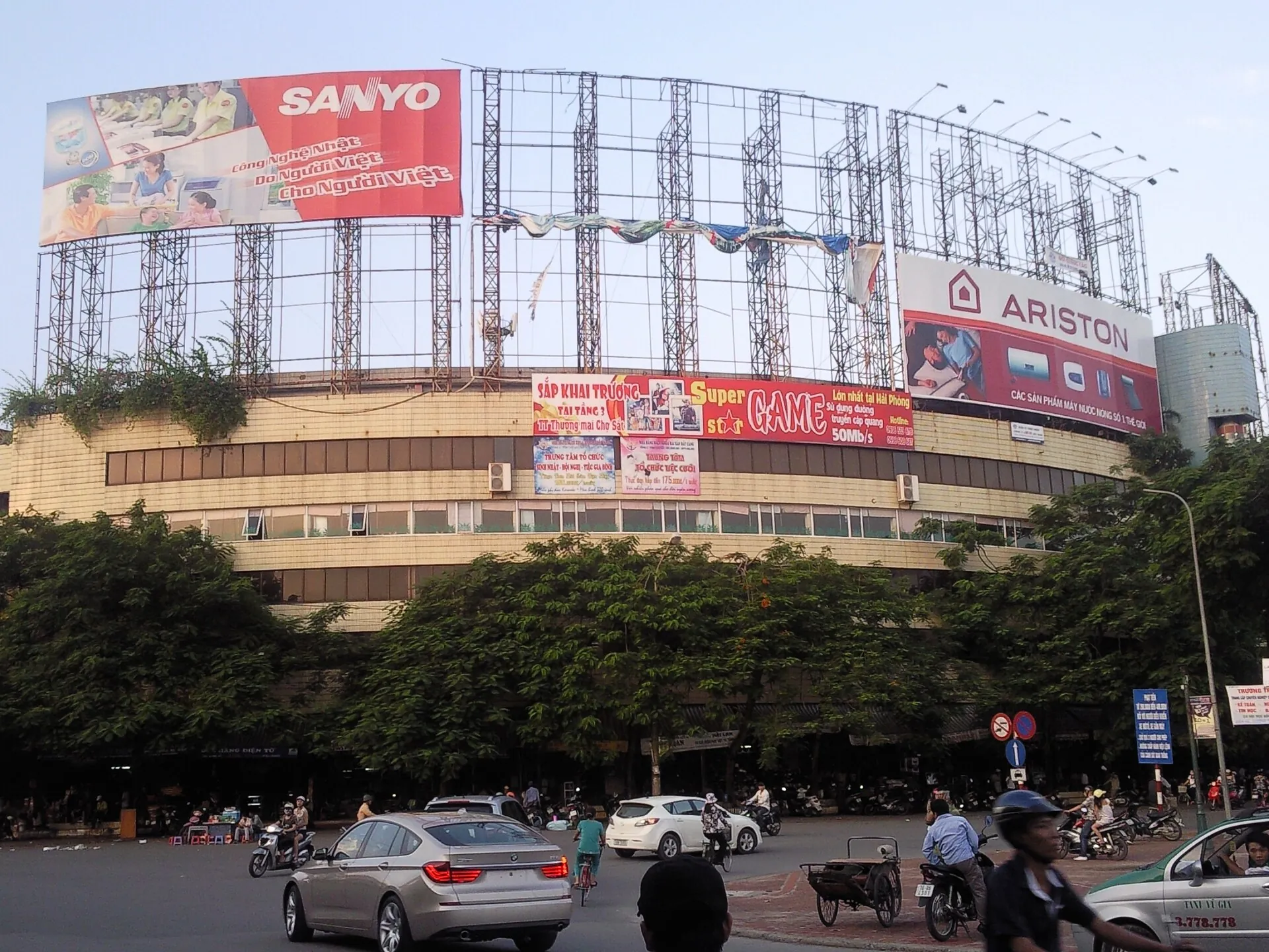 Chợ Sắt Hải Phòng