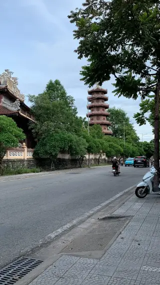 Vietnam Car Rentals With Driver