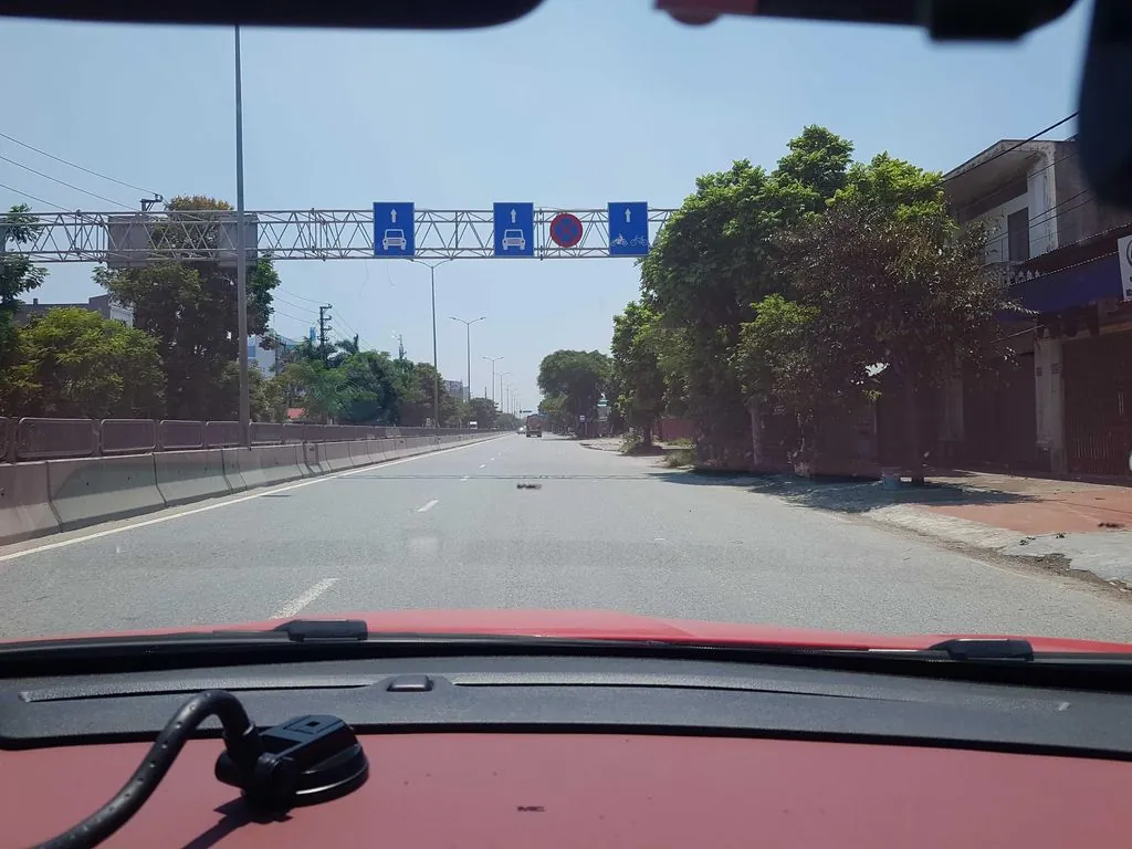 Kho phân phối dầu ăn
