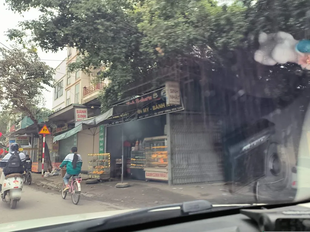 Nhà hàng ẩm thực quê hương