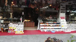 Side Kırmızı Döner
