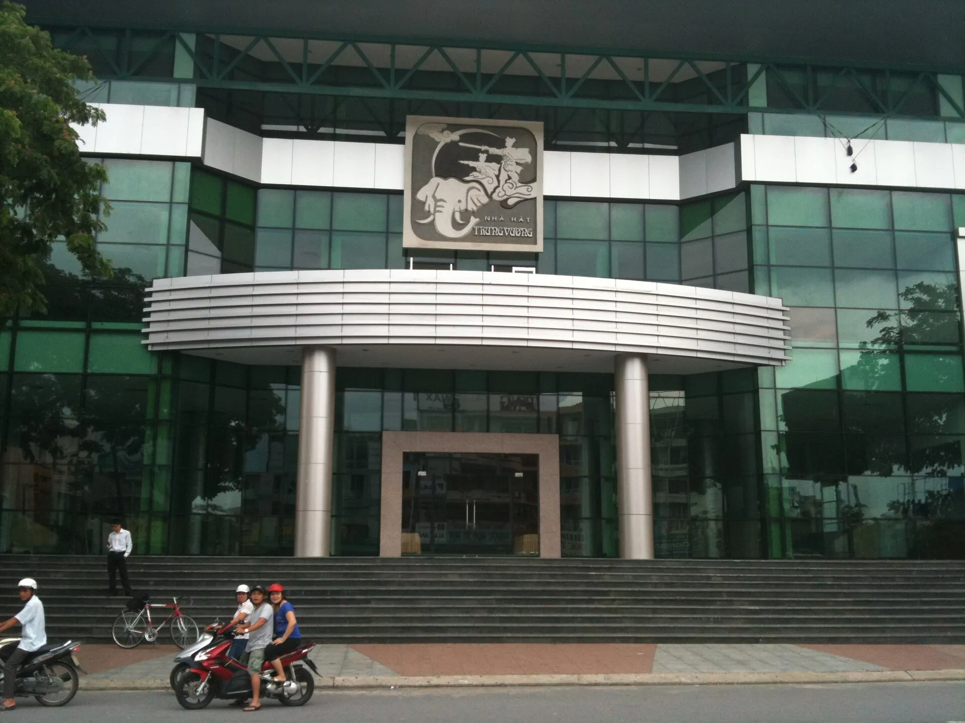 Good Phone - cửa hàng điện thoại
