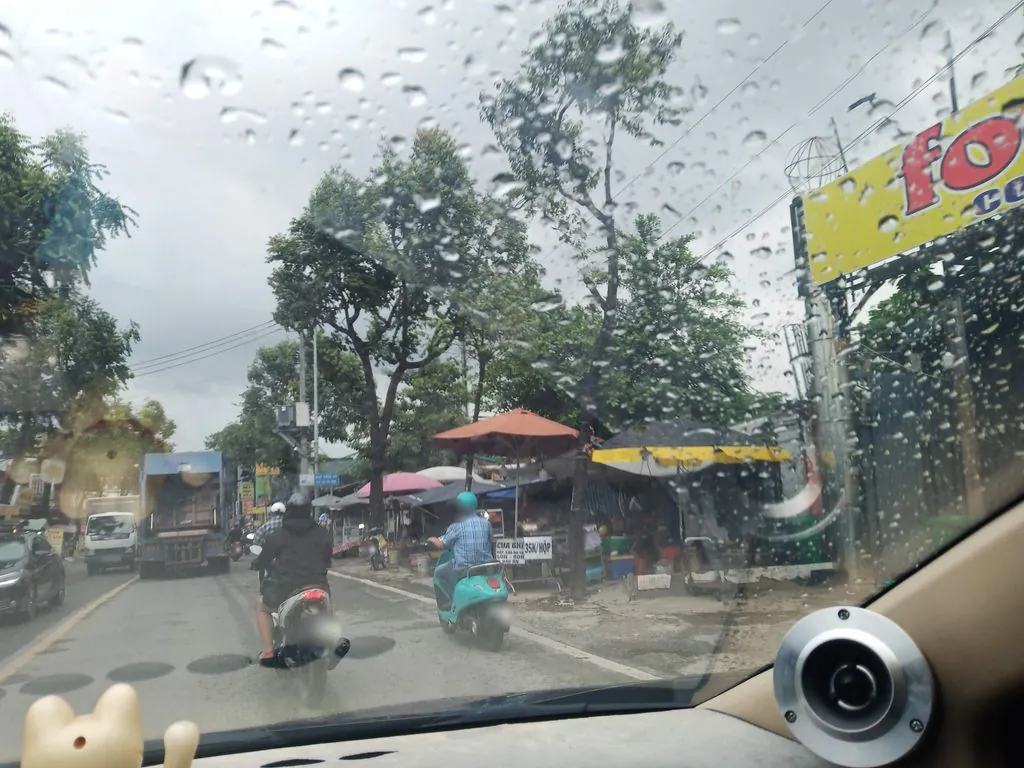 Nhà Hàng 30 Bờ Sông