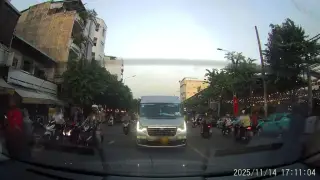 Gốm Nhà Việt