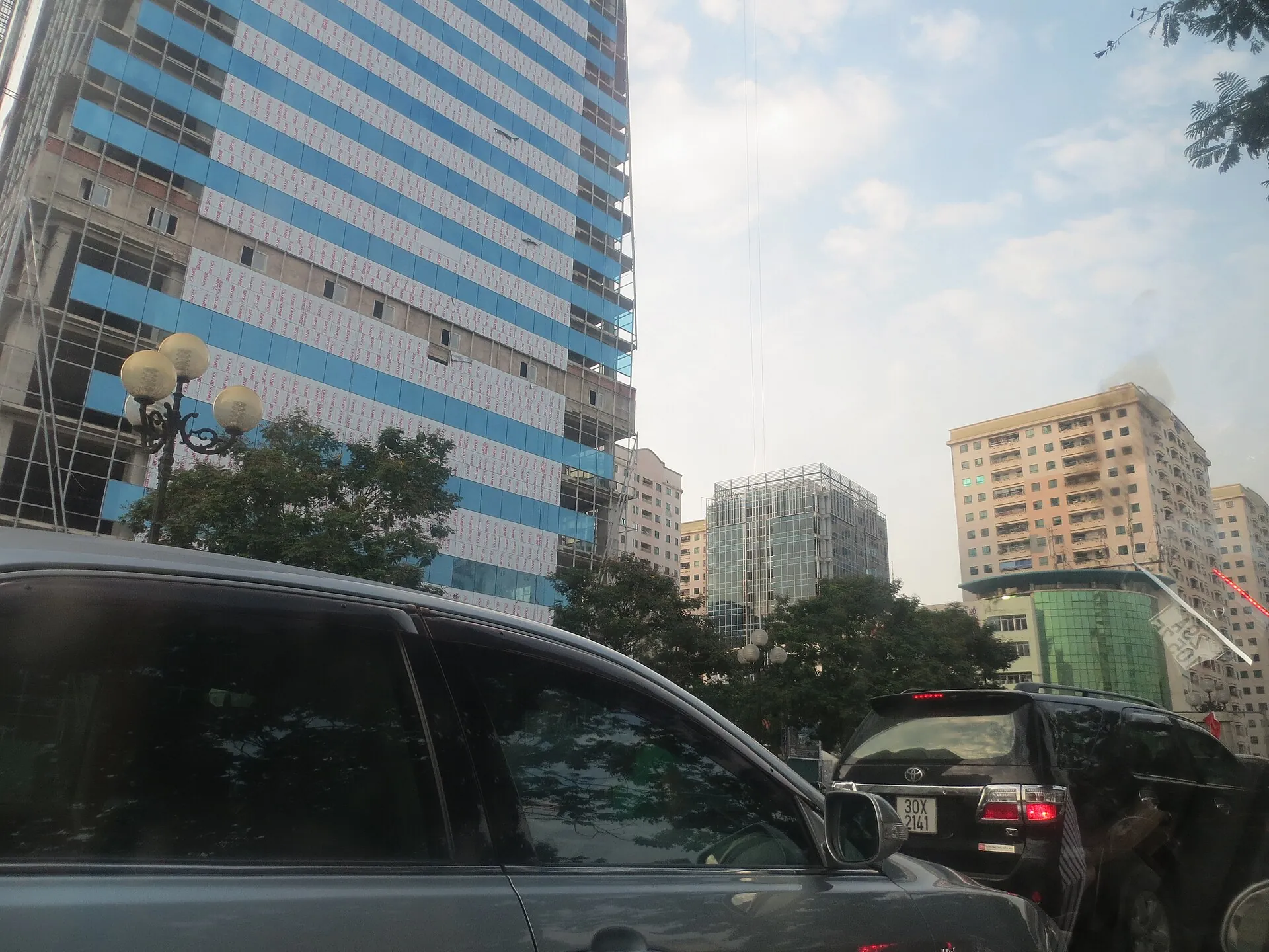 Scots English - Trung Hòa, Hà Nội
