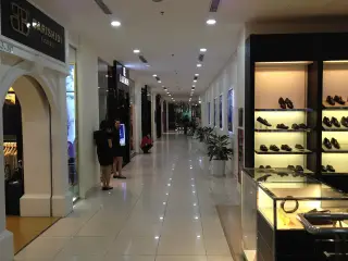 UNIQLO Vincom Bà Triệu — фото 4