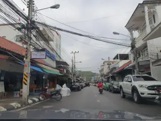 ร้านปลาทอด กุ้งทอดและอาหารทะเลเจ้ดวงพร
