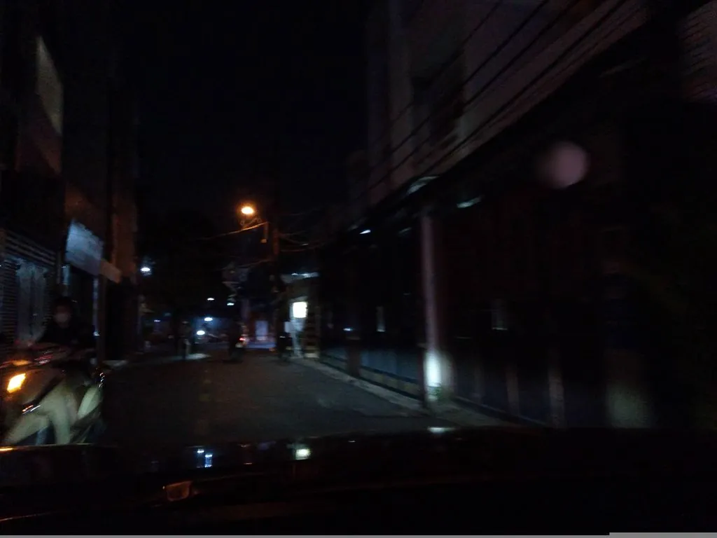 Khung Lưới Treo Hàng và Móc Treo Lưới
