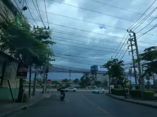 สไมล์พลัส ทำฟัน จัดฟัน