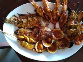 Intansari Cafe Grilled  Fresh Seafood Jimbaran Beach