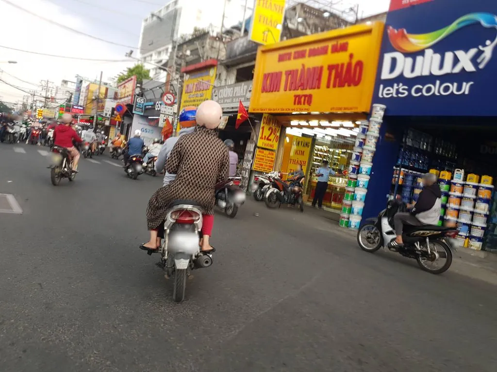 Giầy Tuấn Khải