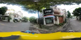 Quyên- Chuyên hàng VNXK