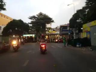 Công ty TNHH TM&DV Quảng Cáo Quốc Nguyễn