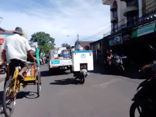 Alfamart Margahayu Raya