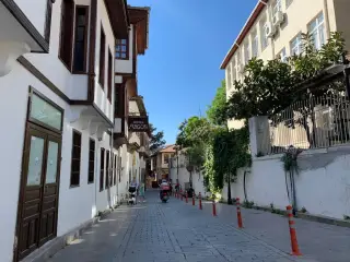 Çöplük Cafe and Bar