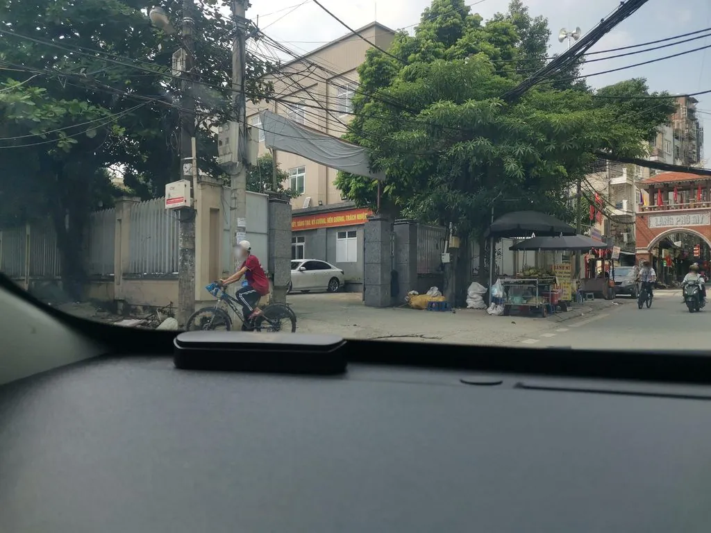 NỐI TÓC HoÀNg BÁCh