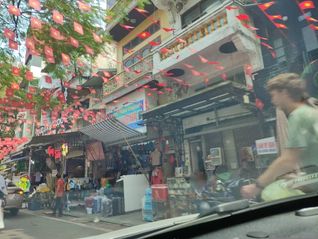 Du Lịch Thế Kỷ