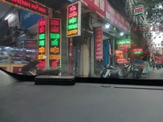 Viet Paris Hairstudio - Cơ sở 2 : 61 Đình Thôn