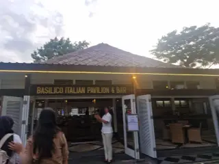 Bamboo Beach Bar and Lounge
