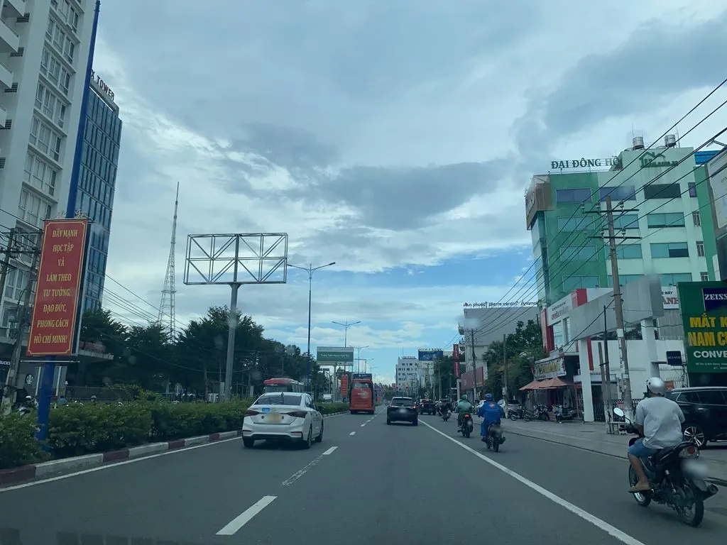 Gà nướng Kiều Vân