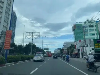Gà nướng Kiều Vân