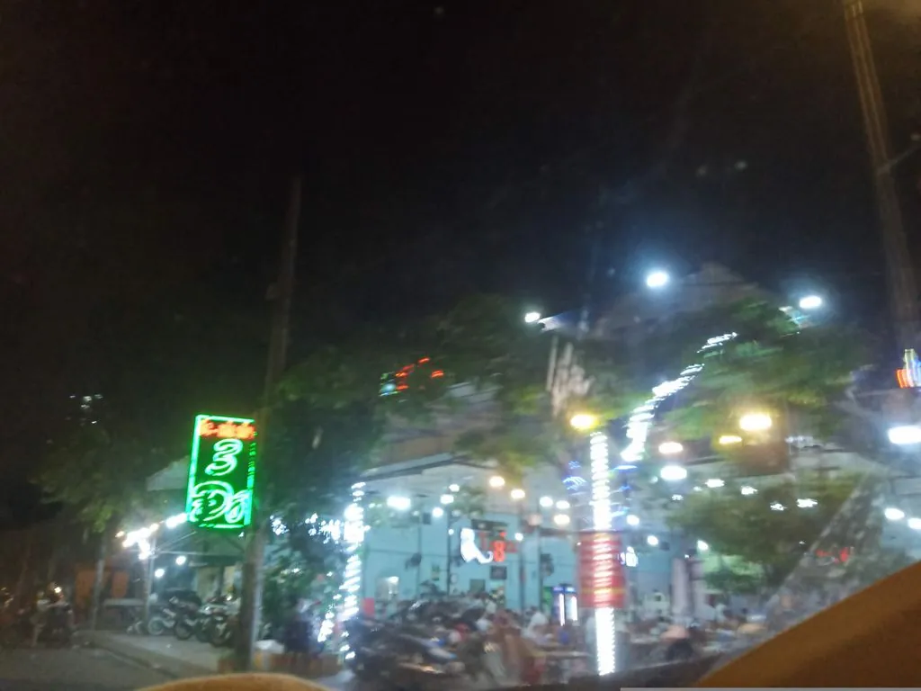 Ốc -Hải Sản 3 Đô