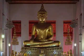 Wat Mahathat Yuwaratrangsarit — фото 3