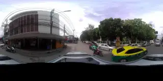 จูลี่ เซอร์วิส