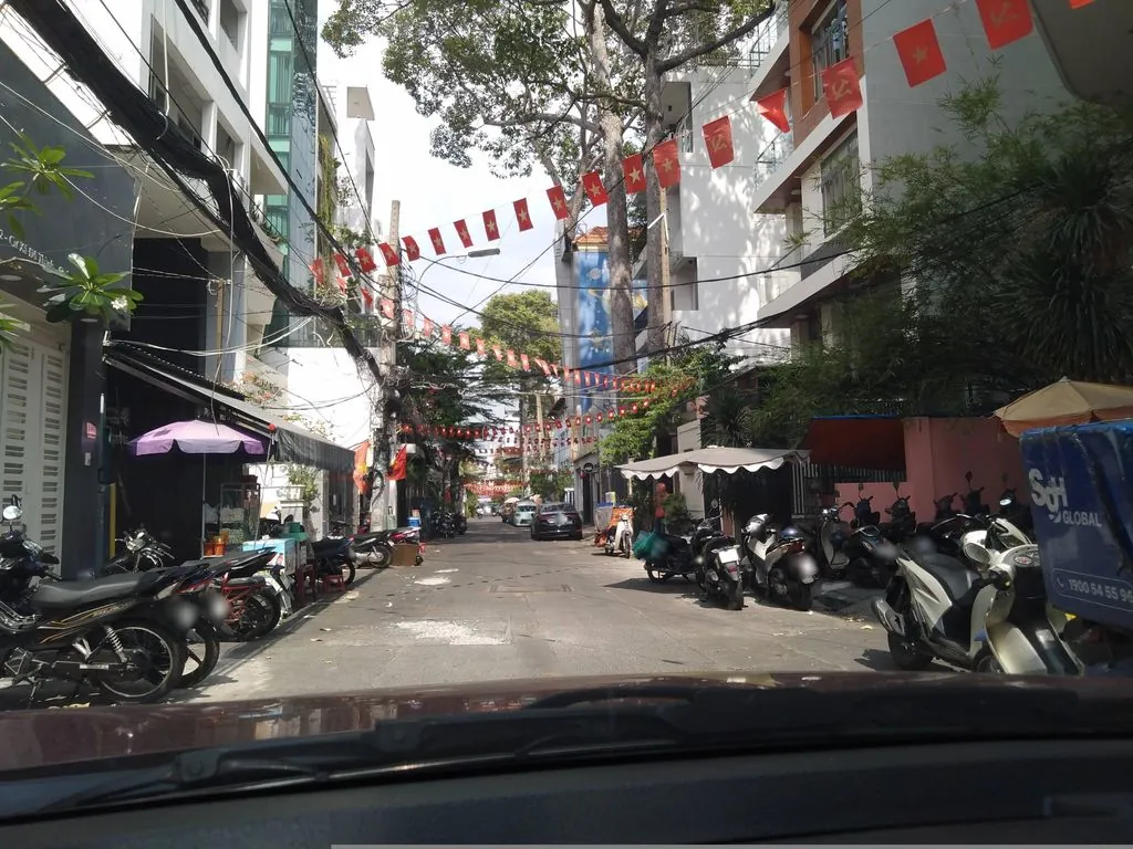 Nàng Gánh Restaurant