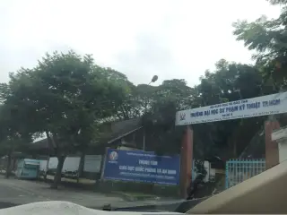 Truong Trung Hoc Ky Thuat Thuc Hanh