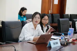 Khoa Địa Lý